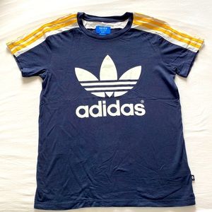 Adidas t-shirt like new